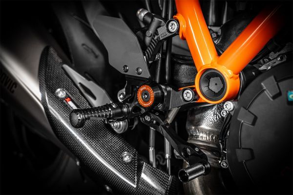 GILLES Fußrastenanlage MUE2  für KTM 1290 Super Duke R ab 2020-