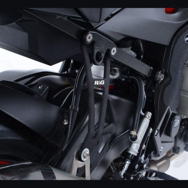 R&G Auspuffhalter BLACK BMW S 1000 R 2017-2020 mit Akrapovic Auspuff