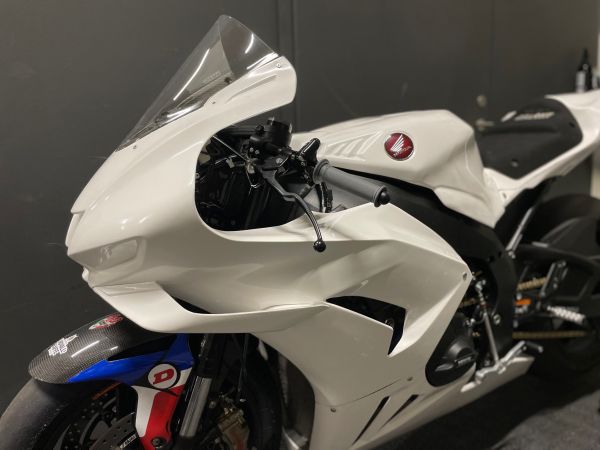 Honda CBR 1000RR-R ab 2024  Verkleidungs -Satz mit Tankhaube  Motocarbons GFK-Verkleidung