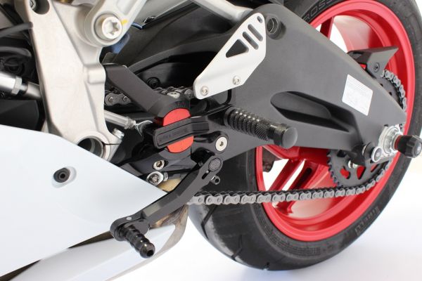 Gilles Tooling Fußrastenanlage Ducati 959 Panigale 2016 bis 2020